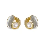 Shell Pearl Stud Earrings