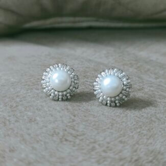 unique Pearl Stud Earrings