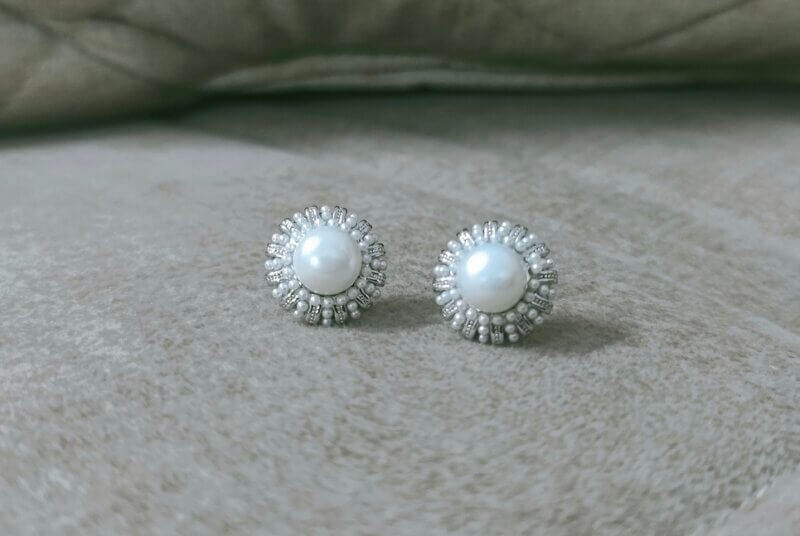 unique Pearl Stud Earrings