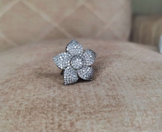 Flower Shaped Finger Ring With CZ Stones